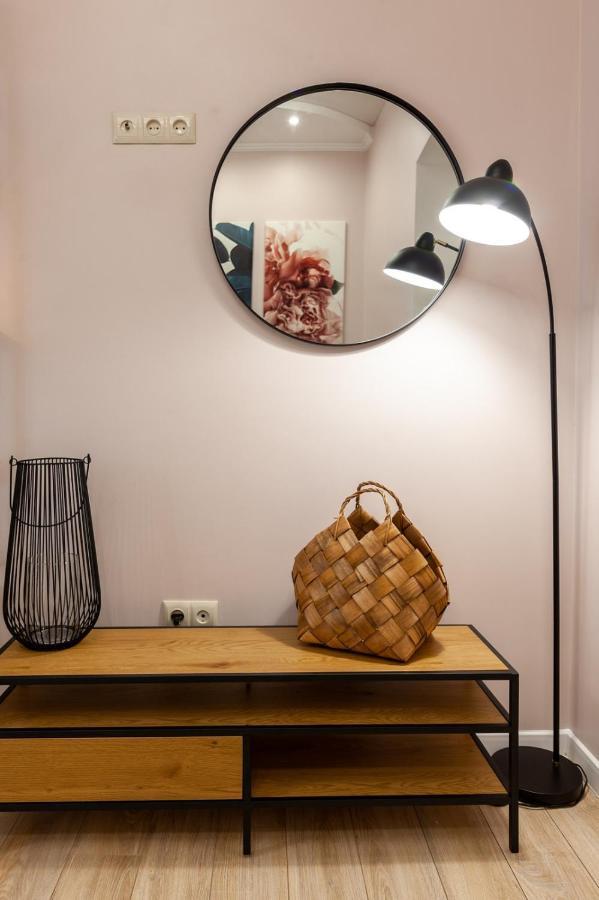 Avangard Magnus Apartment Lviv Ngoại thất bức ảnh